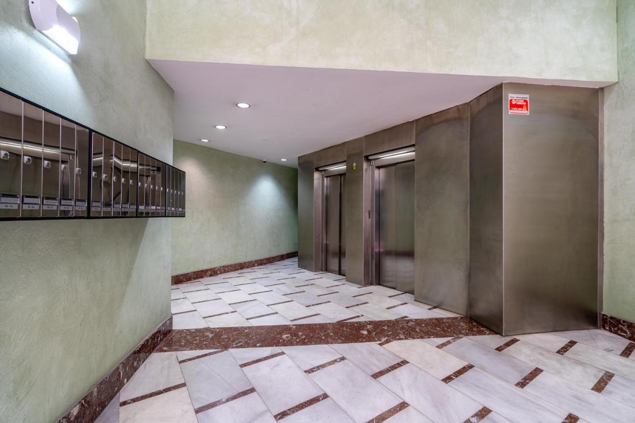 Espectacular Loft En Centrico Edificio Singular Apartment Manresa Luaran gambar
